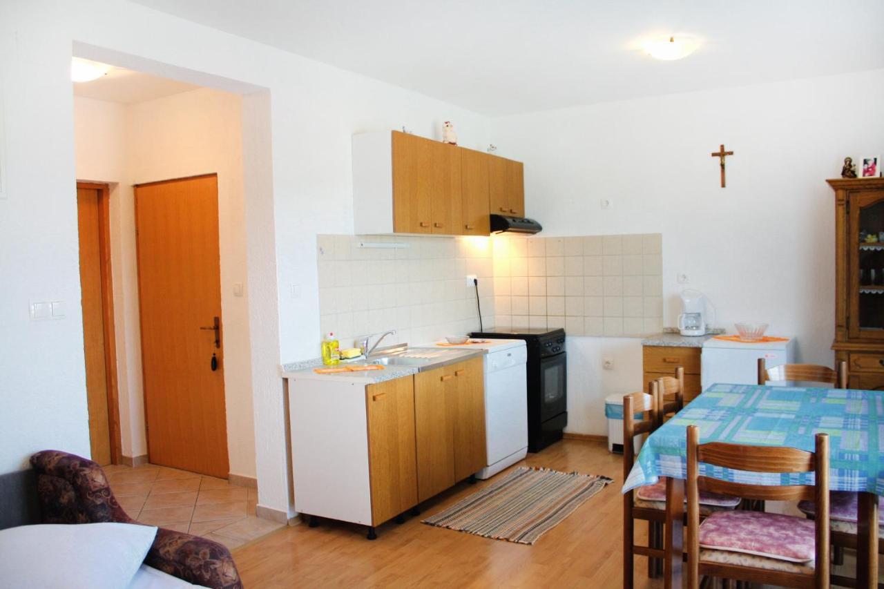 Apartments With A Parking Space Kampor, Rab - 5029 المظهر الخارجي الصورة