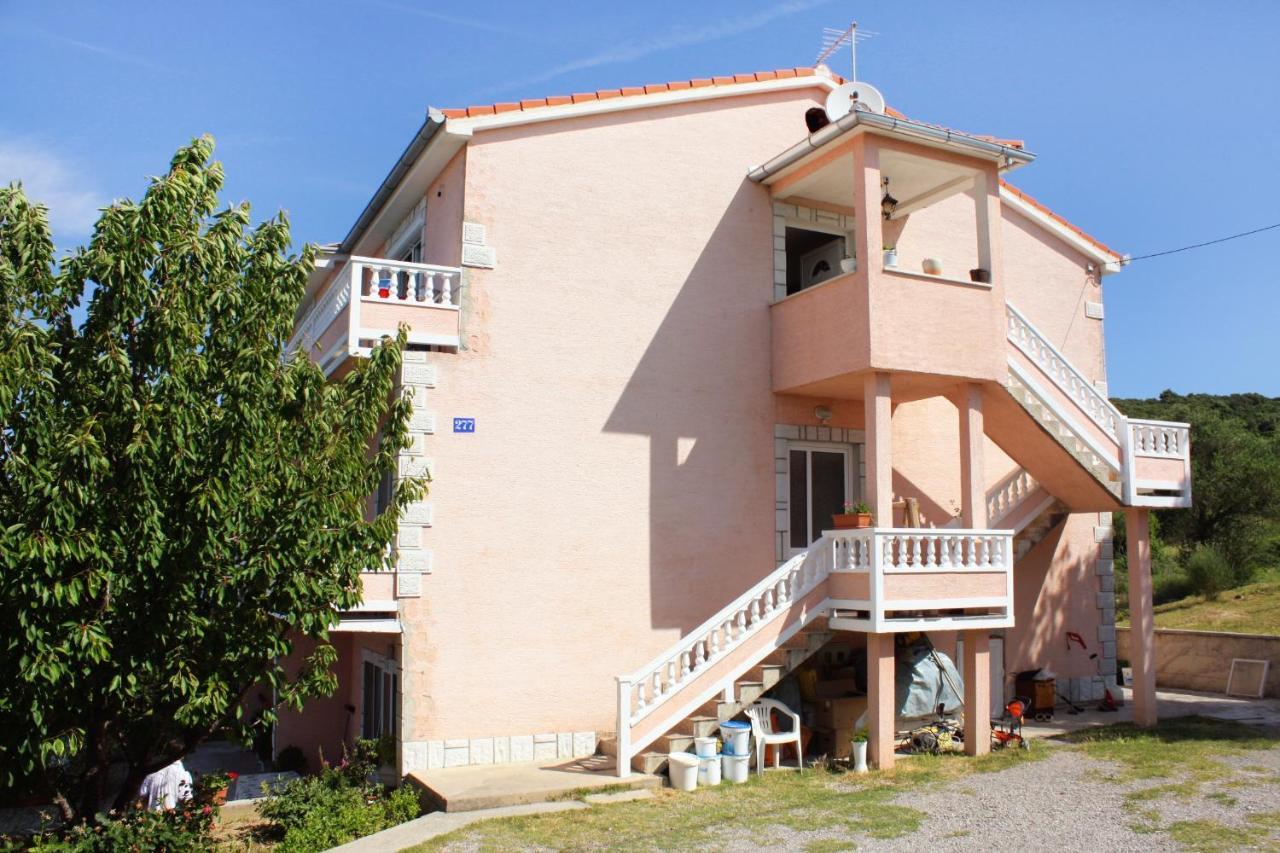 Apartments With A Parking Space Kampor, Rab - 5029 المظهر الخارجي الصورة