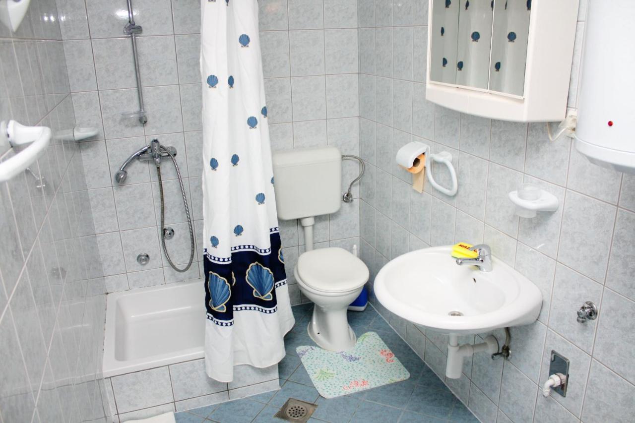 Apartments With A Parking Space Kampor, Rab - 5029 المظهر الخارجي الصورة