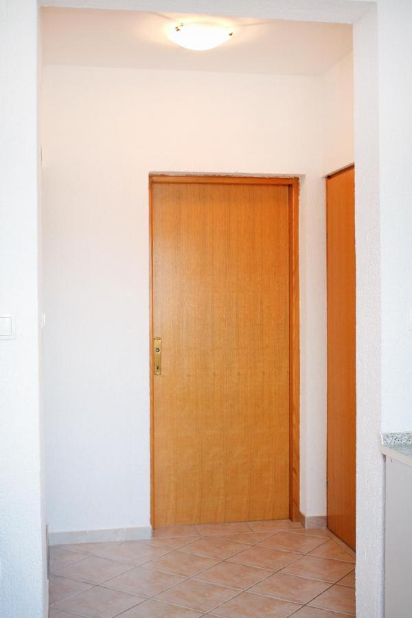 Apartments With A Parking Space Kampor, Rab - 5029 المظهر الخارجي الصورة