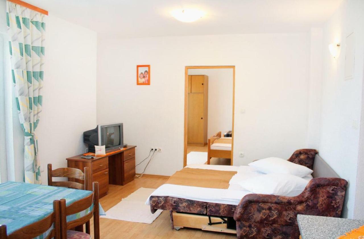 Apartments With A Parking Space Kampor, Rab - 5029 المظهر الخارجي الصورة